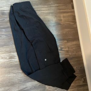 Men’s joggers lulu lemon